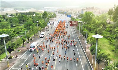 百家乐官网-“体育＋”聚势  “流量”变“留量”|平塘县|篮球队|平塘篮球队|篮球|广西_新浪体育_新浪新闻